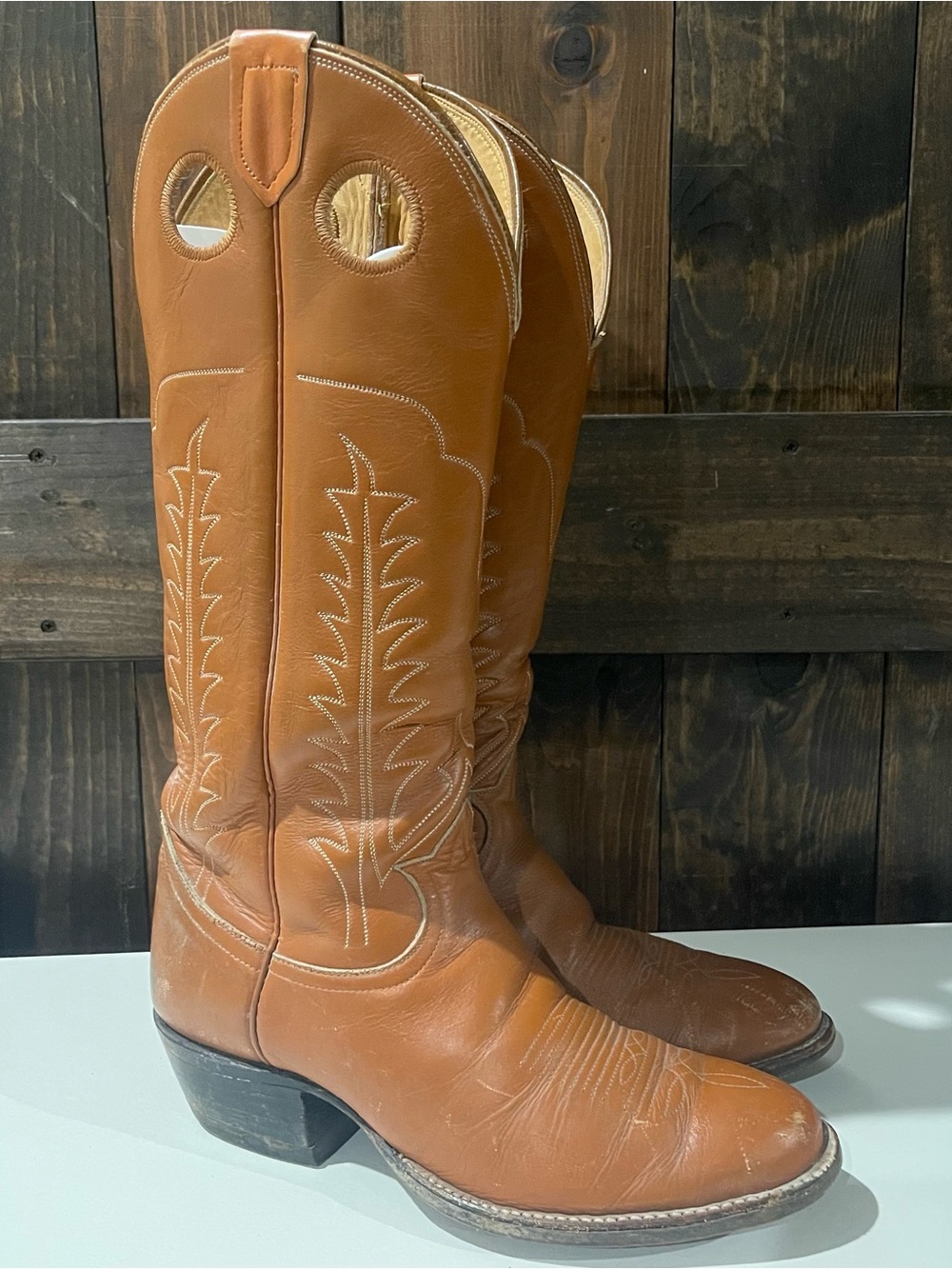 Vintage Tony Lama Mens 10D Camel Brown PullOn Leather Boots Western Embroidered